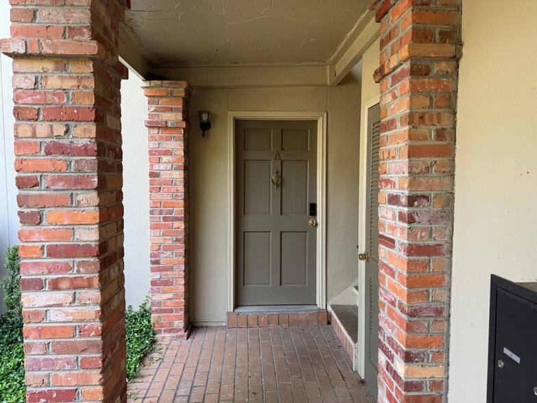 Front Door - The Quarters on Graham