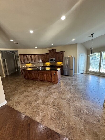 Building Photo - 2922 Firewalk Trace