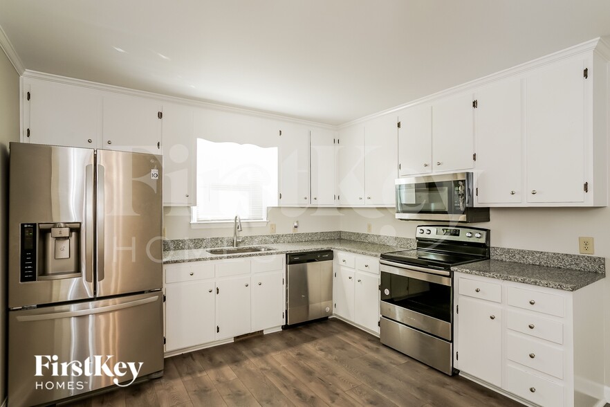 Building Photo - 4921 Tuckahoe Trce