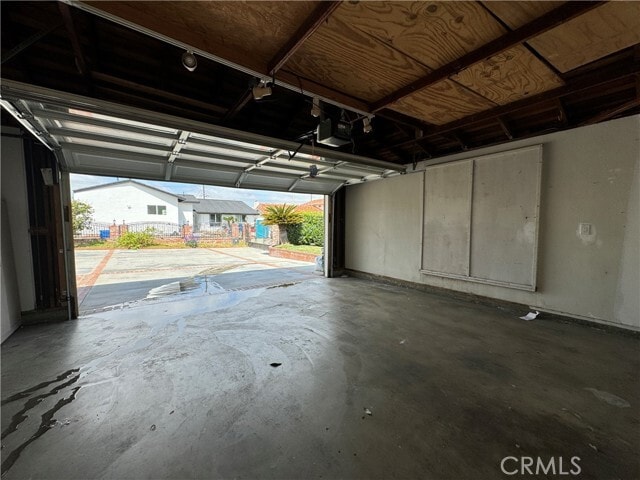 Building Photo - 13678 Sycamore Dr