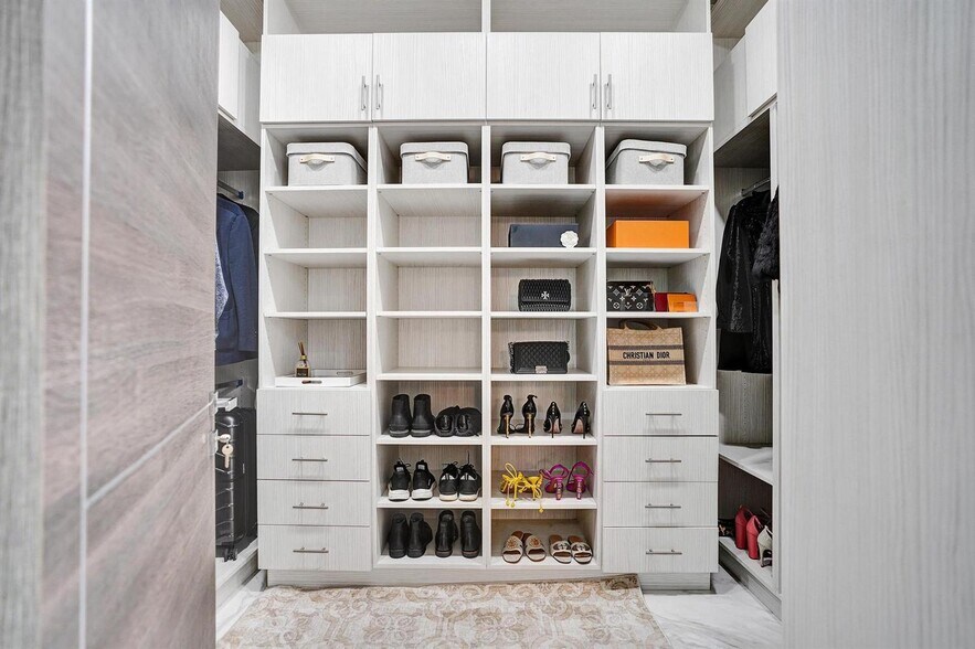 Building Photo - 10424 NW 59th Pl