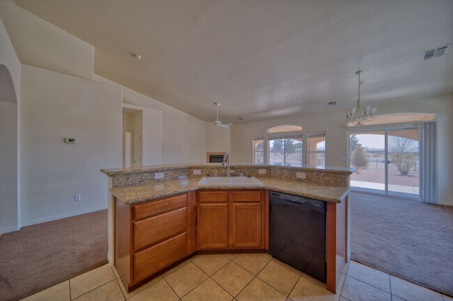 Building Photo - 1121 Bourbon St