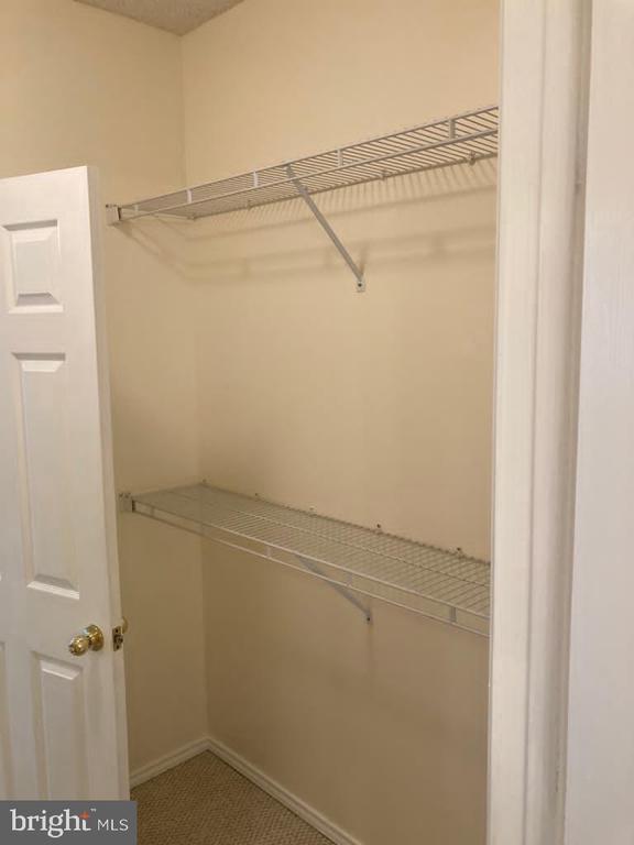 Building Photo - 13085 Autumn Woods Way