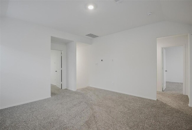 Building Photo - 1055 Llano Trl