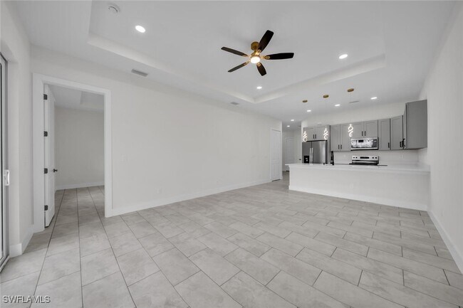 Building Photo - 4833-4835 Leonard Blvd S