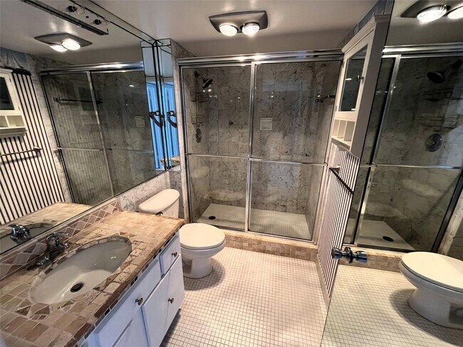 Building Photo - 3500 Galt Ocean Dr