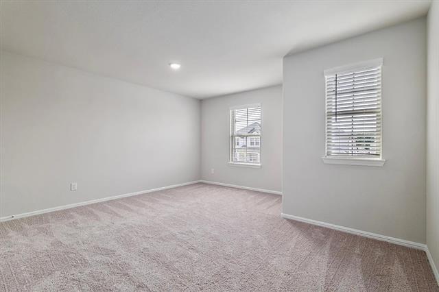 Building Photo - 422 Wydown Dr
