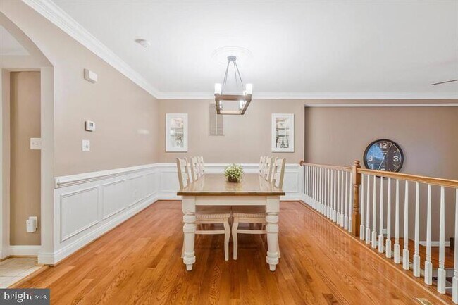 Building Photo - 4541 Monmouth St