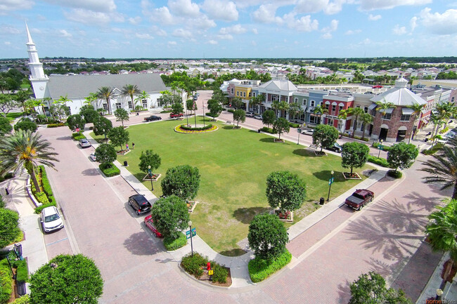 Building Photo - 12898 SW Lake Fern Cir