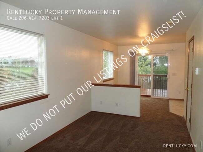 Building Photo - 1512 S Puget Dr