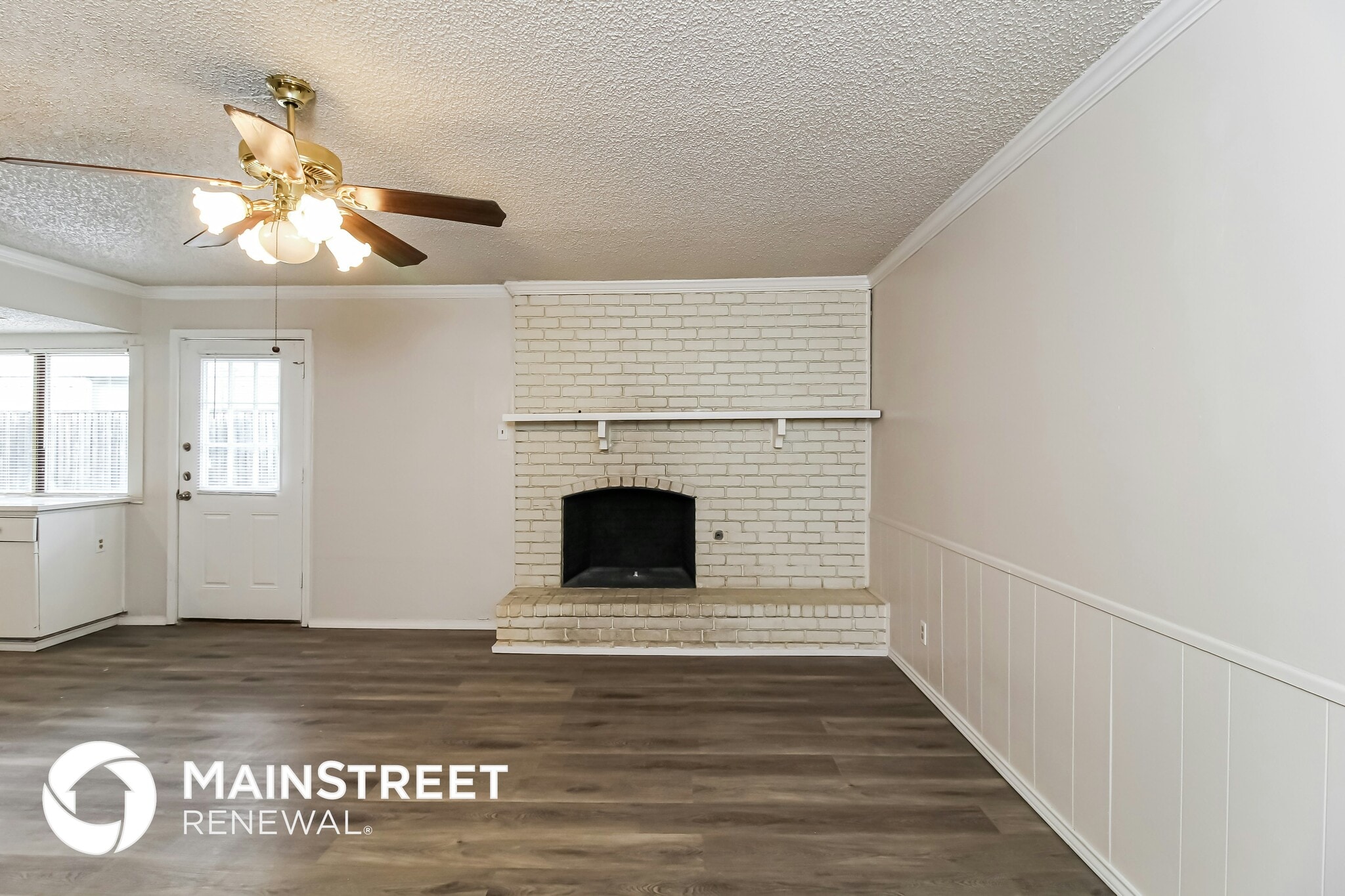 Building Photo - 1514 Carnation Dr