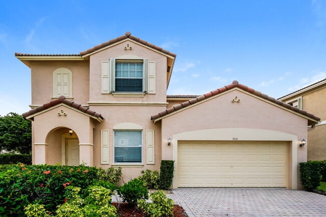 Building Photo - 900 NW 126th Ave