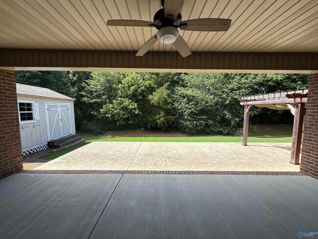 Building Photo - 14389 Water Stream Dr