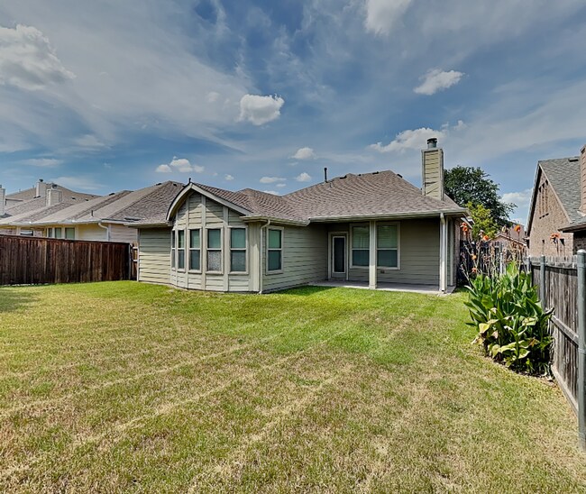 Building Photo - Modern Living Meets Texas Charm in the Heart of Vista West!