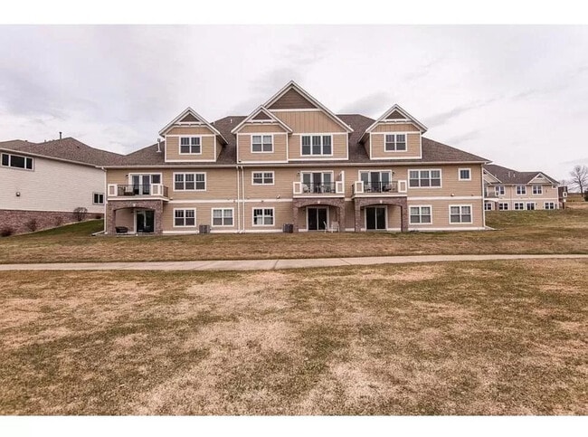 Building Photo - 1499 Belvior Ln NE