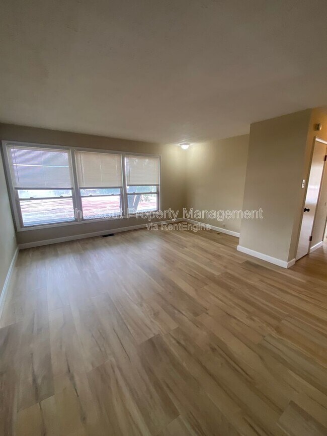 Building Photo - 3737 Morgan Ford Rd