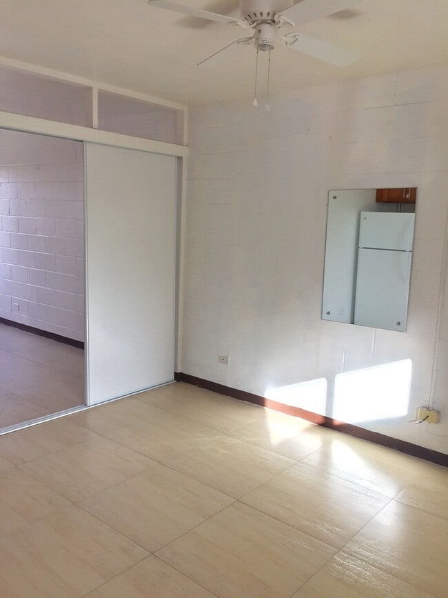 Building Photo - 1 Bed, 1 Bath Apartment in Waikiki