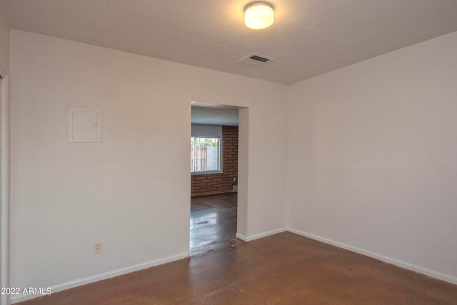 Building Photo - 4456 E Campbell Ave