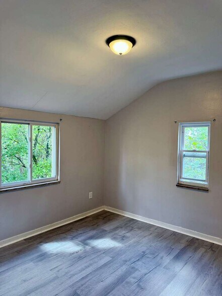 Building Photo - 8181 Chaske St