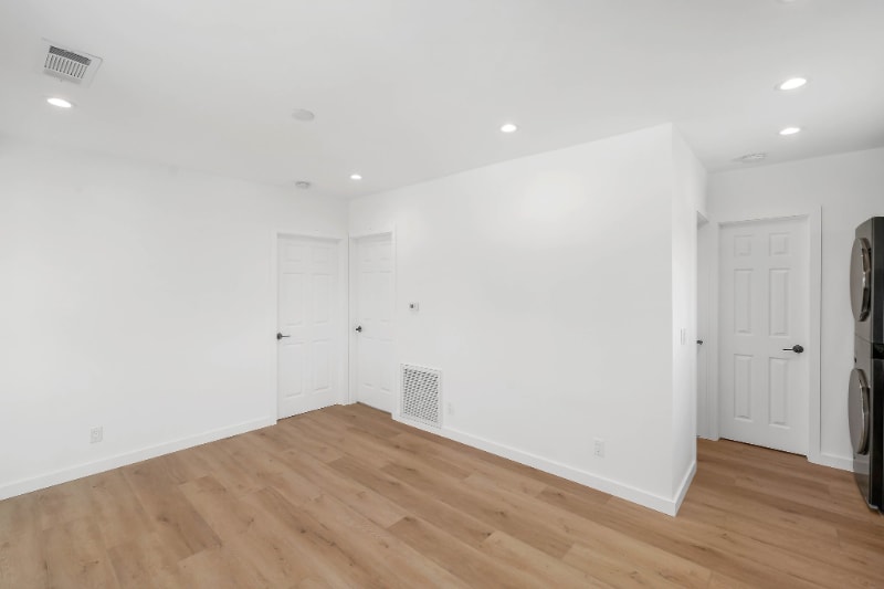 Building Photo - 510 E Palmer Ave