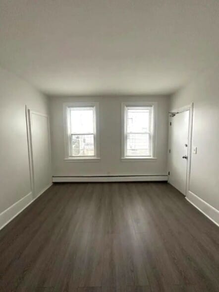 Building Photo - 22 Johnson St