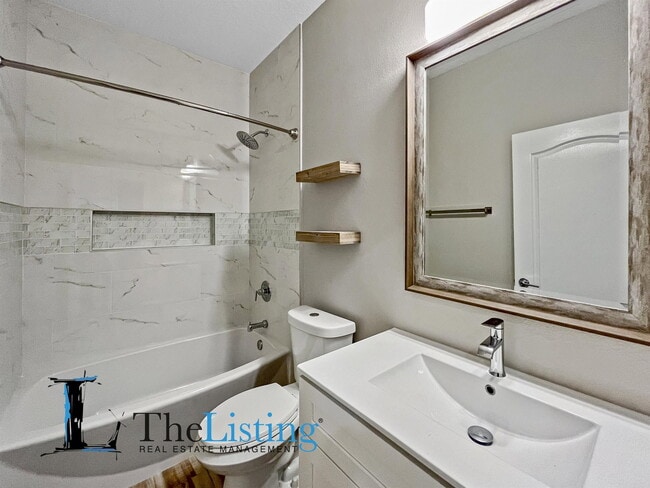 Building Photo - 11272 Moonshine Creek Cir