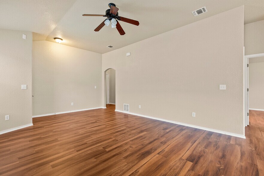 Building Photo - 9711 Copper Rock