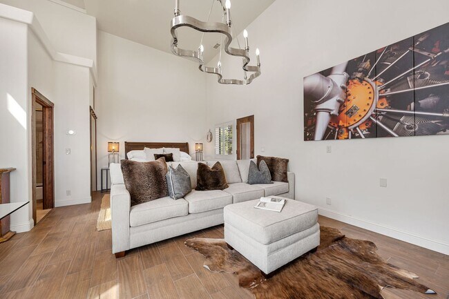 Building Photo - AVAILABLE NOW - Furnished Luxury Wine Coun...