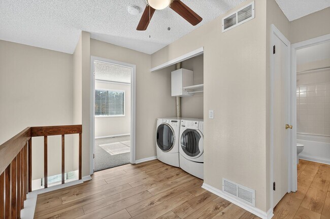 Building Photo - For Rent: Charming 4-Bedroom Tri-Level in ...