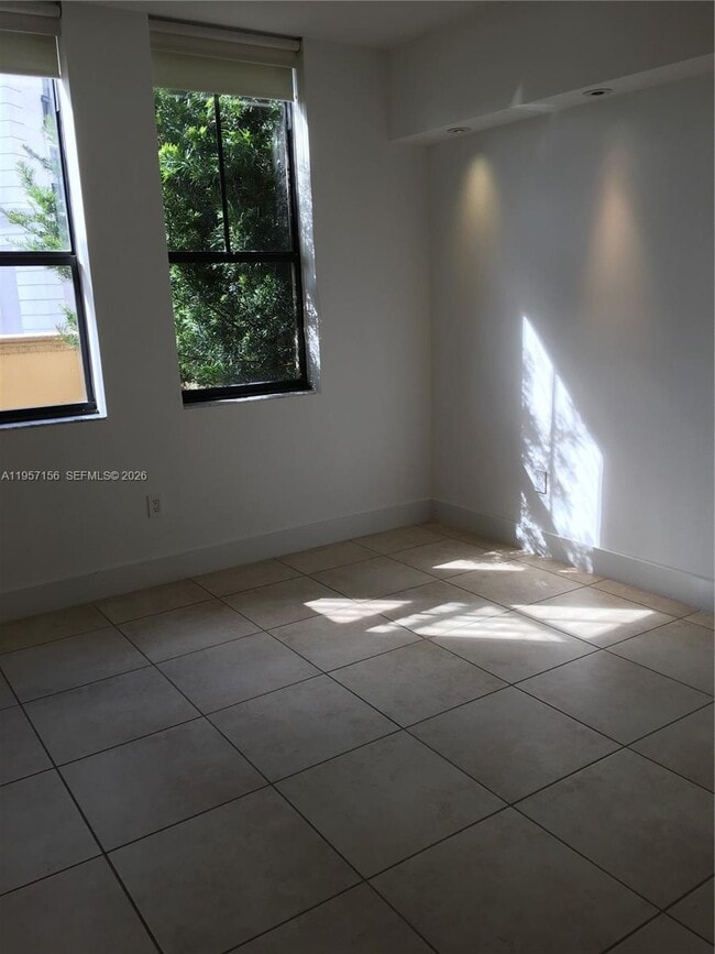 Building Photo - 55 Merrick Way