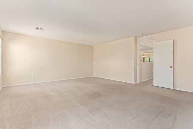 Building Photo - New Listing in El Mirage