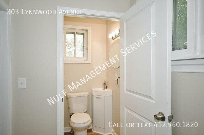 Building Photo - 303 Lynnwood Ave