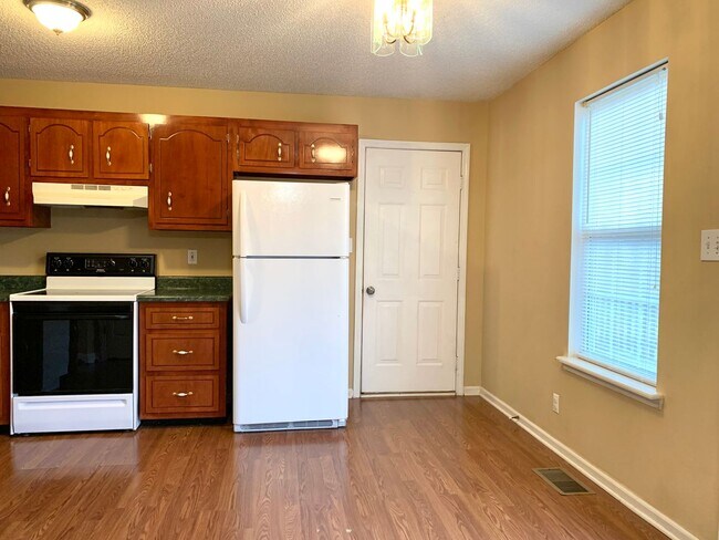 Building Photo - 106 Bowers Ct