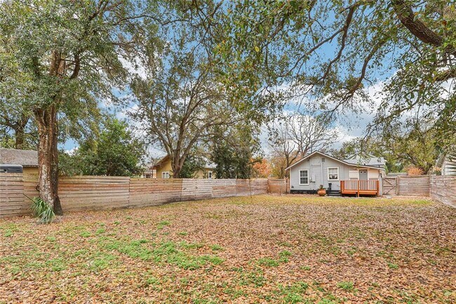 Building Photo - 137 E Grant St