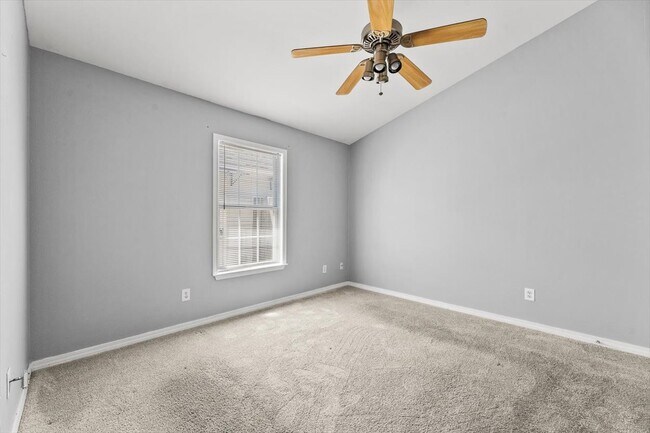 Building Photo - 7464 Autumn Trace Blvd