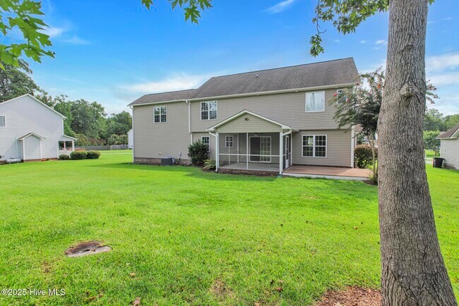 Building Photo - 163 Louie Ln