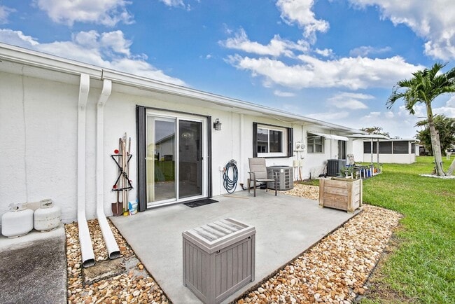 Building Photo - 3451 Americo Dr