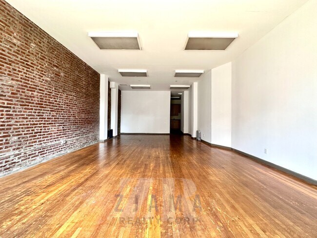 Building Photo - 475 Hicks St