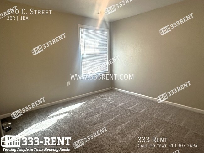 Building Photo - 610 C. Street-