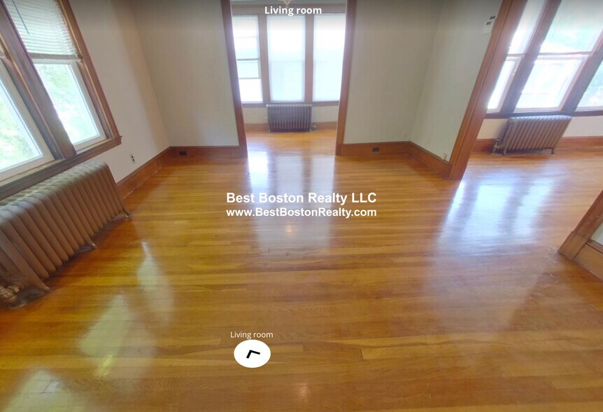 Building Photo - 62 Newport St