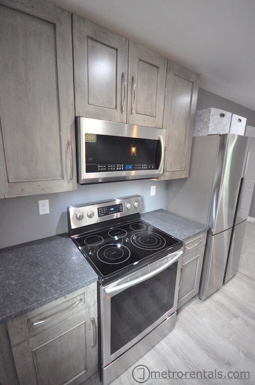 Building Photo - 1501 Perry St