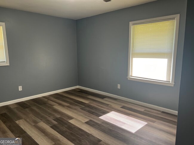 Building Photo - 2875 Carriage Ln