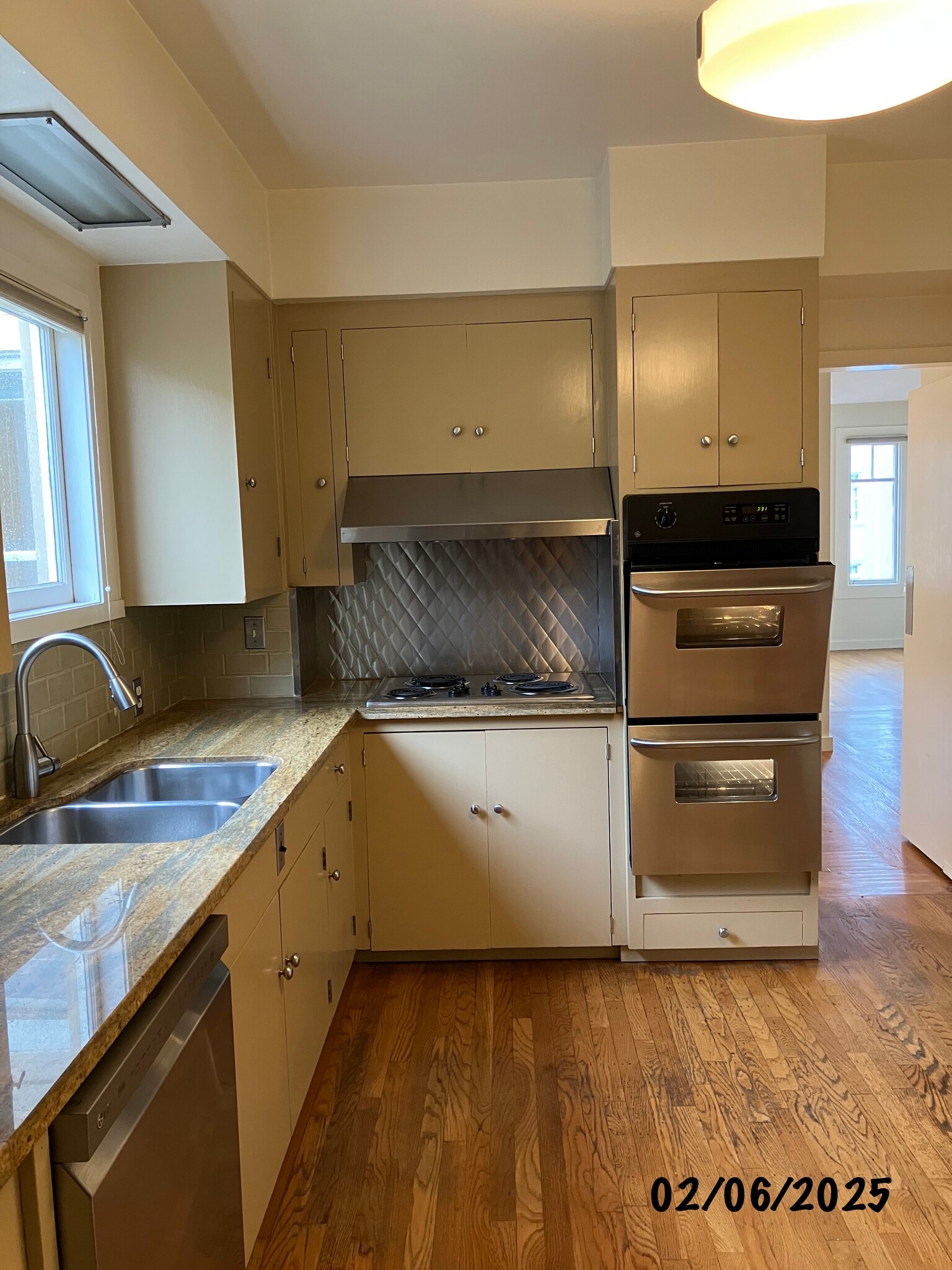 Building Photo - 1435 Francisco St