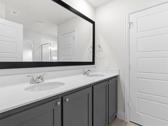 Building Photo - 2670 Copper Breaks St