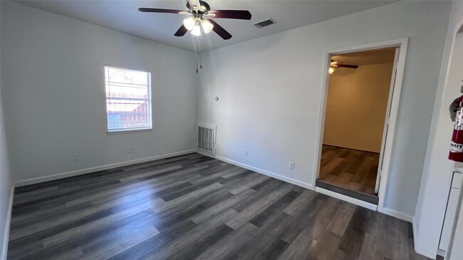 Building Photo - 1325 Herkimer St