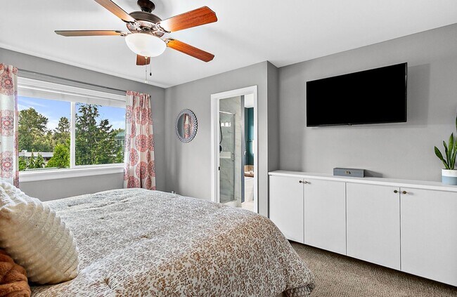 Building Photo - 4Bd/2.5Ba Renton Townhome
