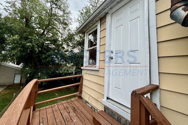 Building Photo - 2563 Foraker Ave