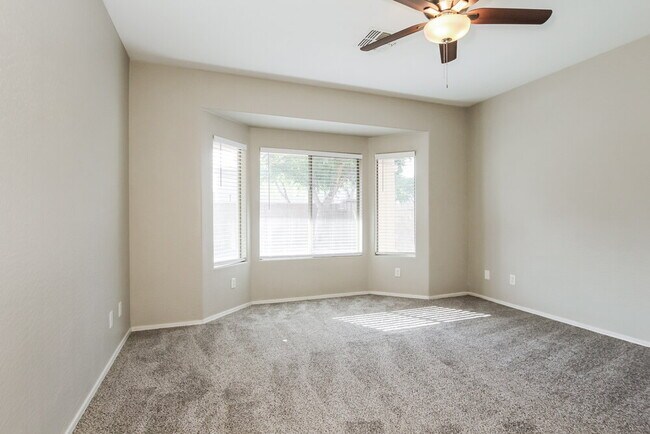 Building Photo - 13797 W Redfield Rd