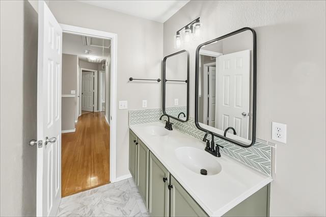 Building Photo - 8440 Asheville Ln