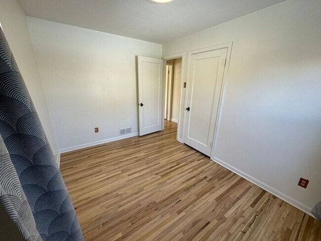 Building Photo - Millcreek Canyon Rim updated 3 bed 2 bath home